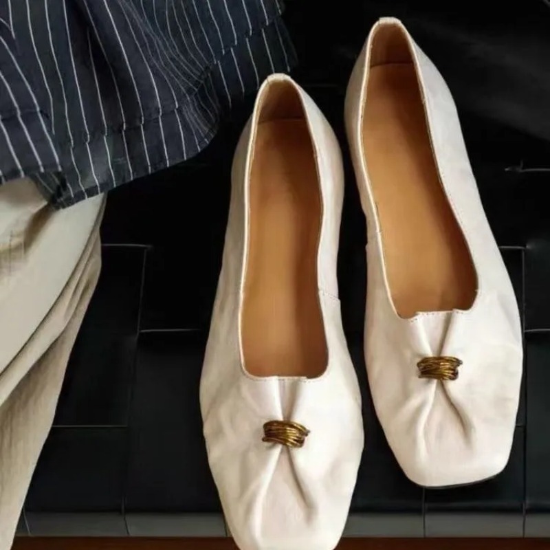 Women Fashion Heels - Sepatu Kulit Wanita Model Slip-on Gaya