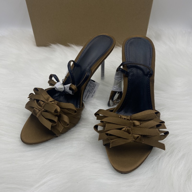 Women Fashion Brand - Sepatu Hak Tinggi Super Tinggi dengan