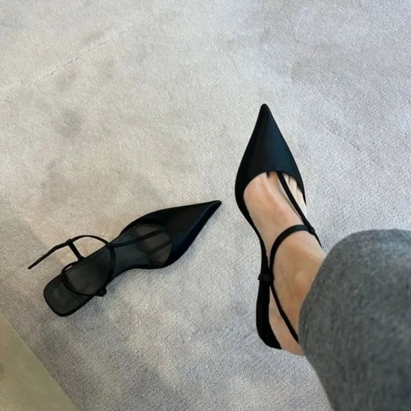 Women Fashion Simple - Sepatu untuk Wanita Sandal Wanita Ujung