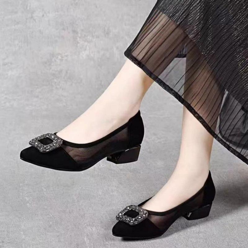 Women Fashion Heels - Sepatu Pumps Hak Blok Berujung Runcing