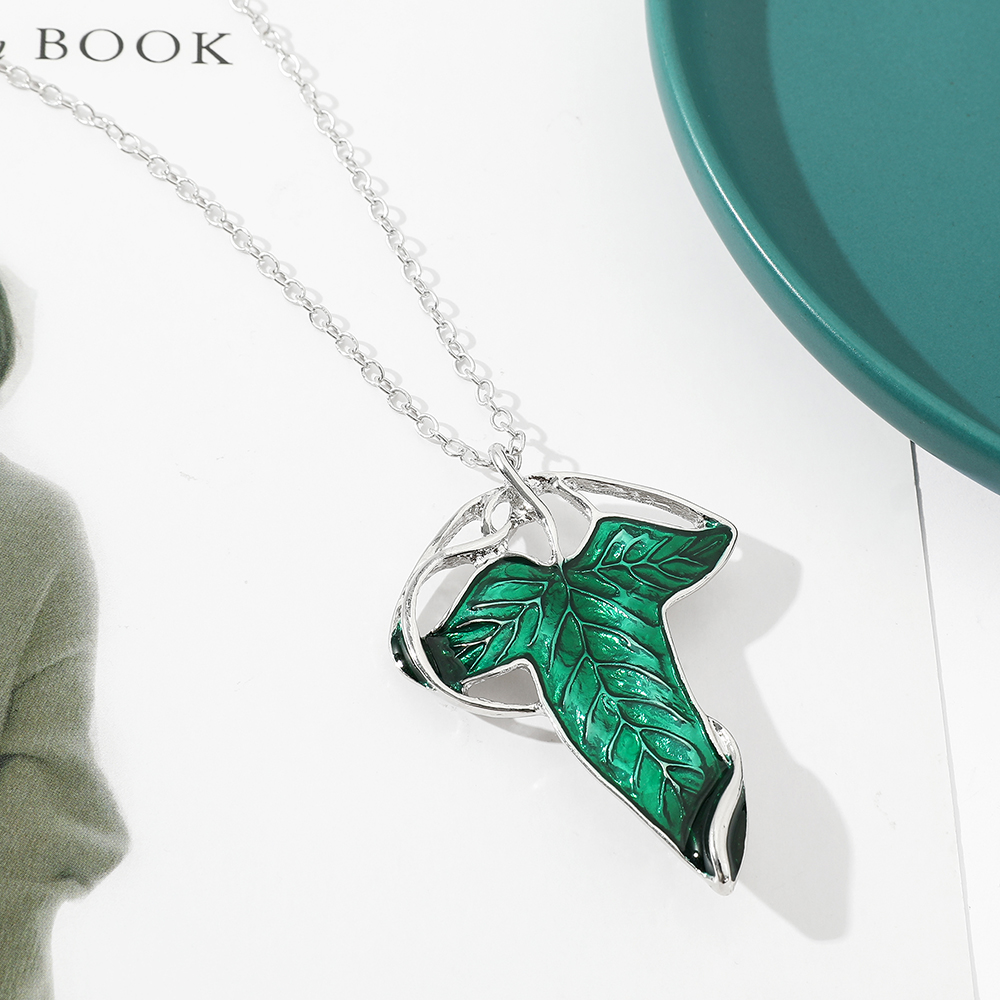 Kalung Liontin Daun Hijau Vint - Women Fashion Hub ulasan dan harga