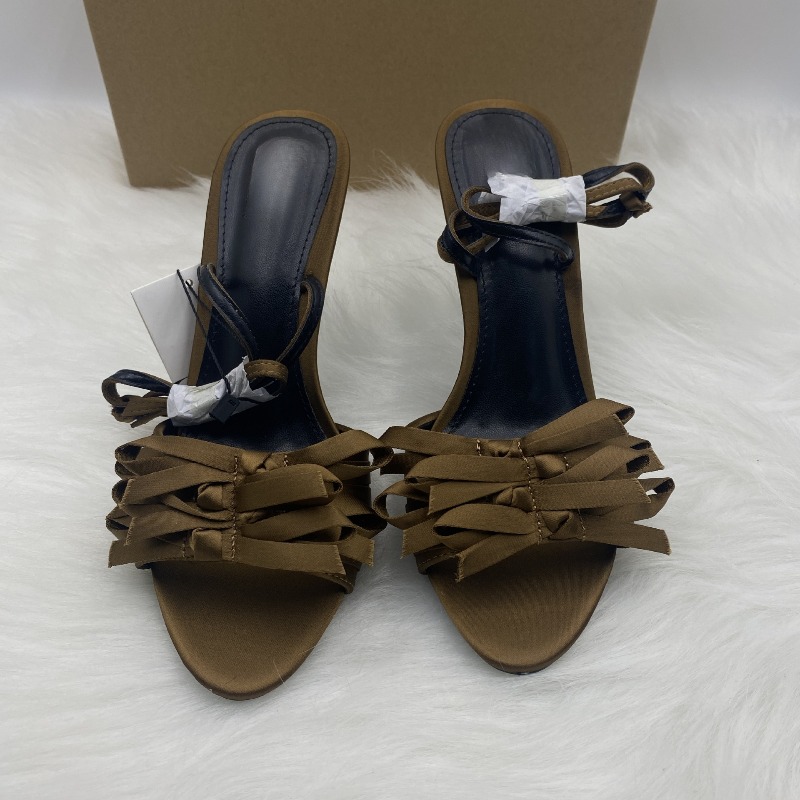 Sepatu Hak Tinggi Super Tinggi - Women Fashion Brand ulasan dan harga