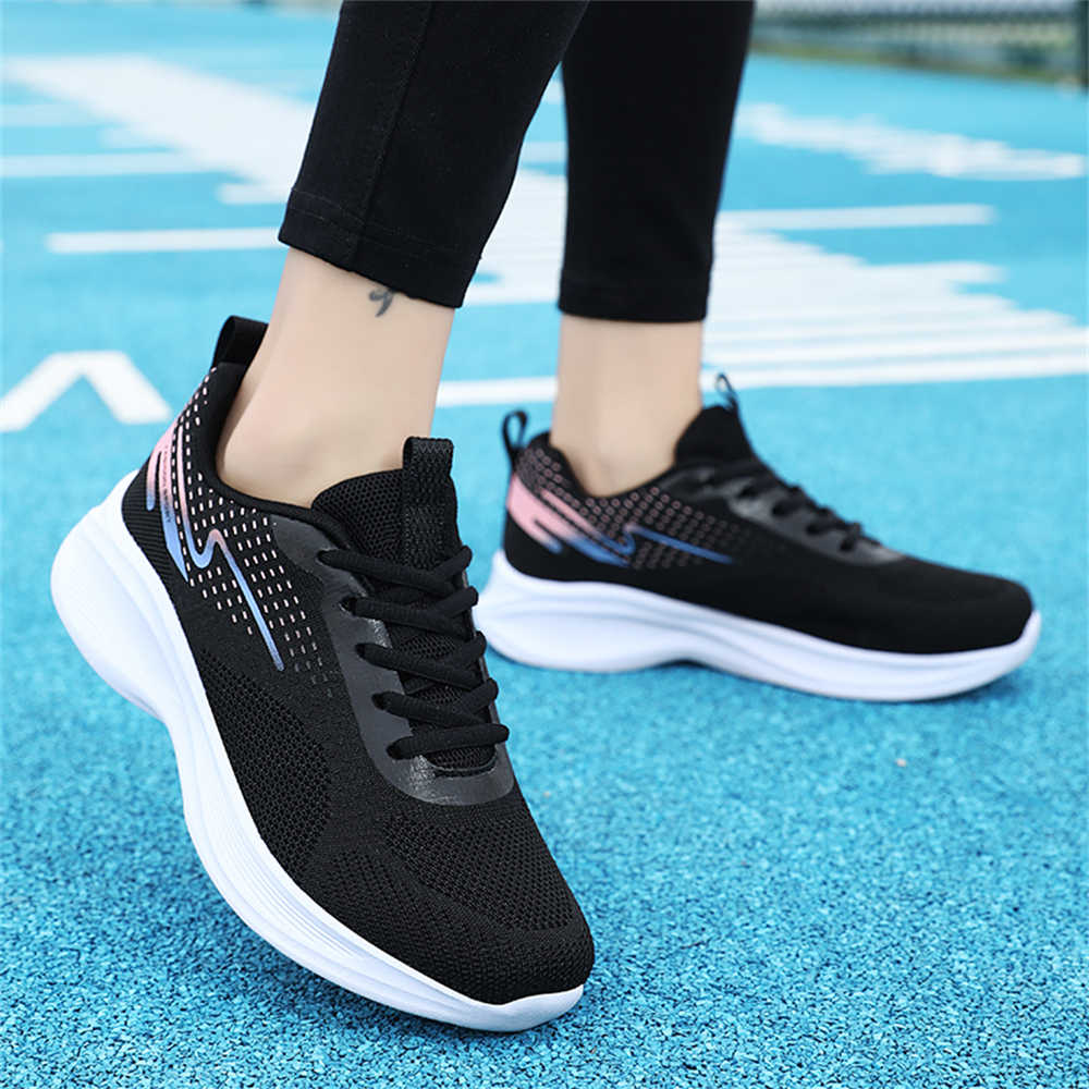 Sepatu Sneaker Hitam Bertali W - Women'S Yellow Fashion Sneakers ulasan dan harga
